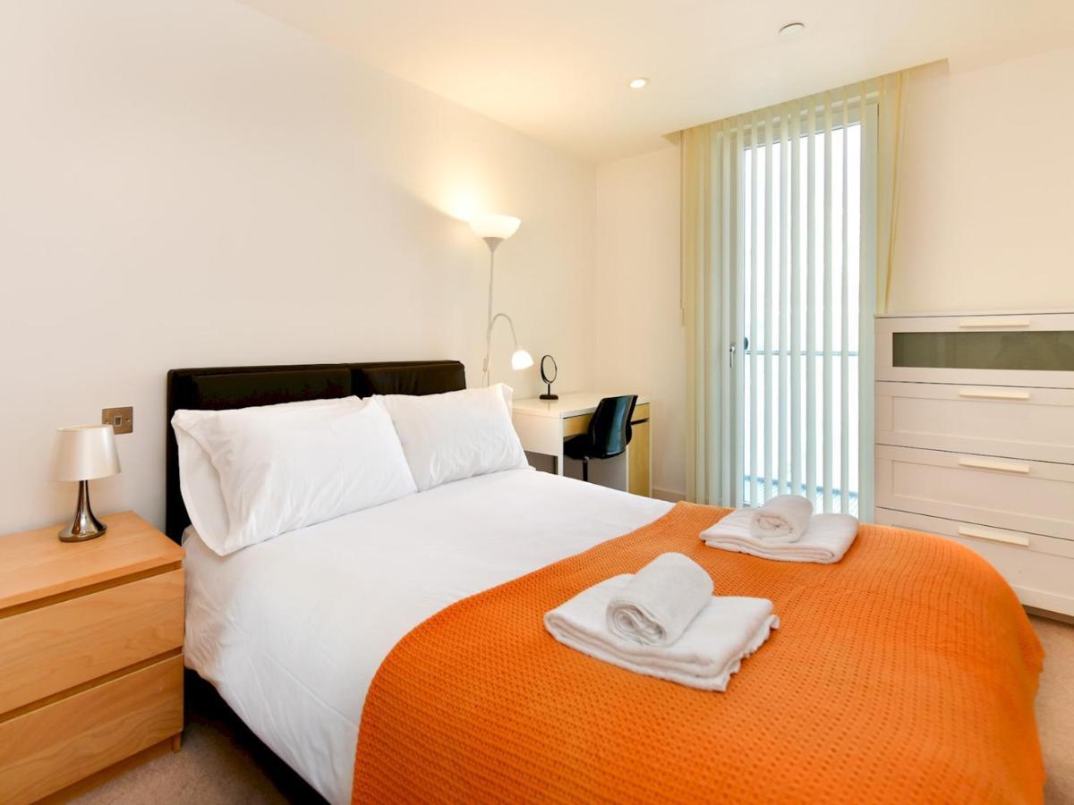 Pass The Keys Super Central Spacious 2 Bed Apartment With Parking Cardiff Luaran gambar